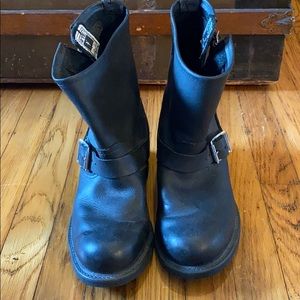 Frye Engineer 8R Boot